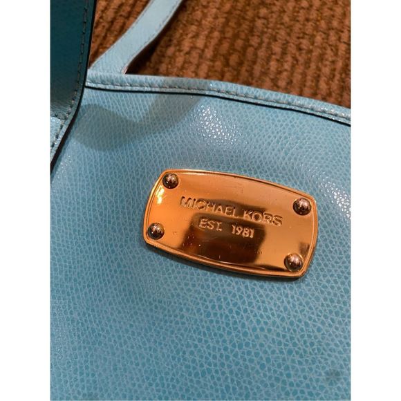 Michael Kors Robin Egg Blue Tote Saffiano Leather Purse Bag, MSRP $398 - Picture 5 of 15